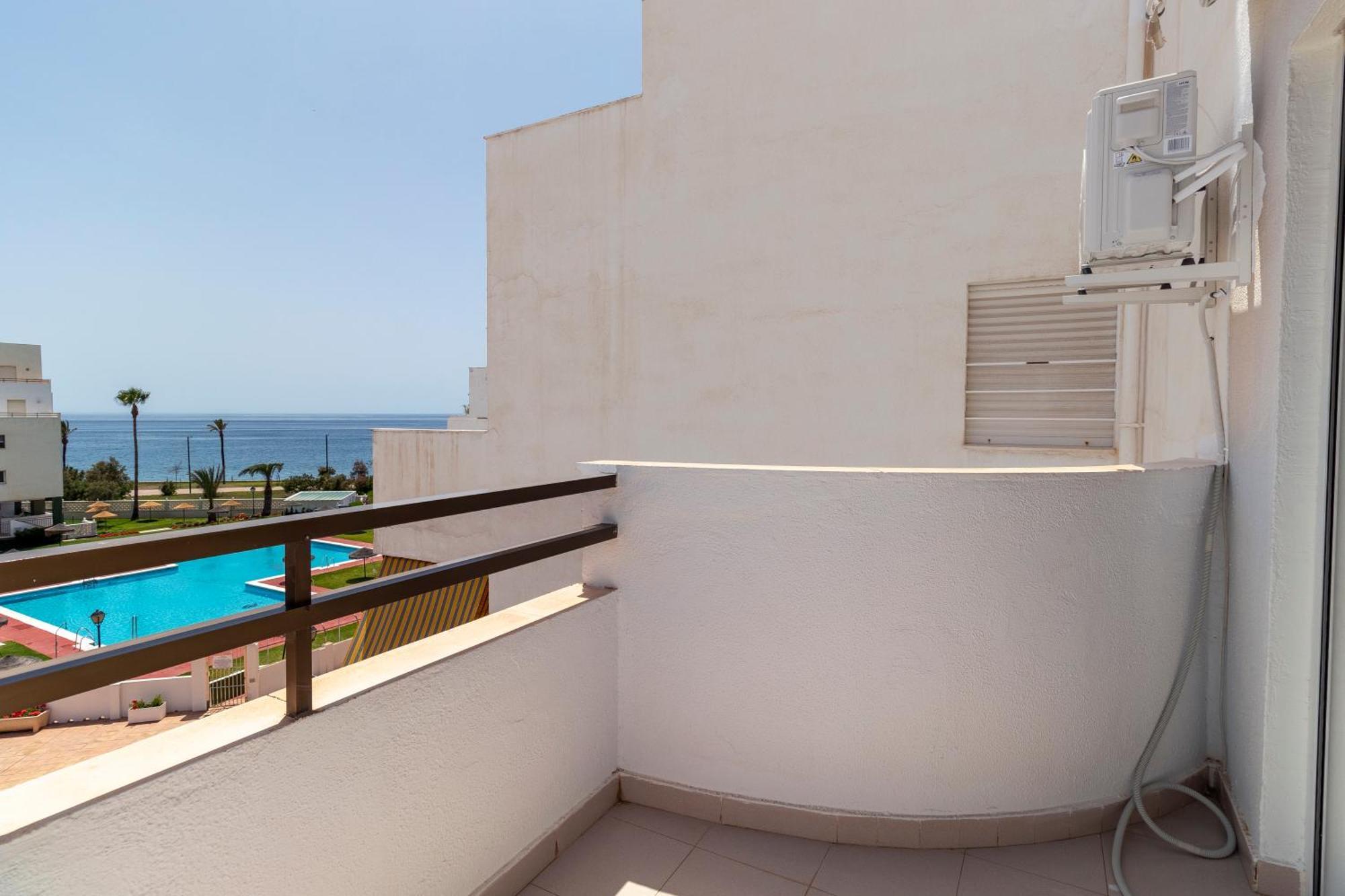 Rentitspain Moderno Apartamento Calaverde Frente Al Mar Salobreña Екстериор снимка