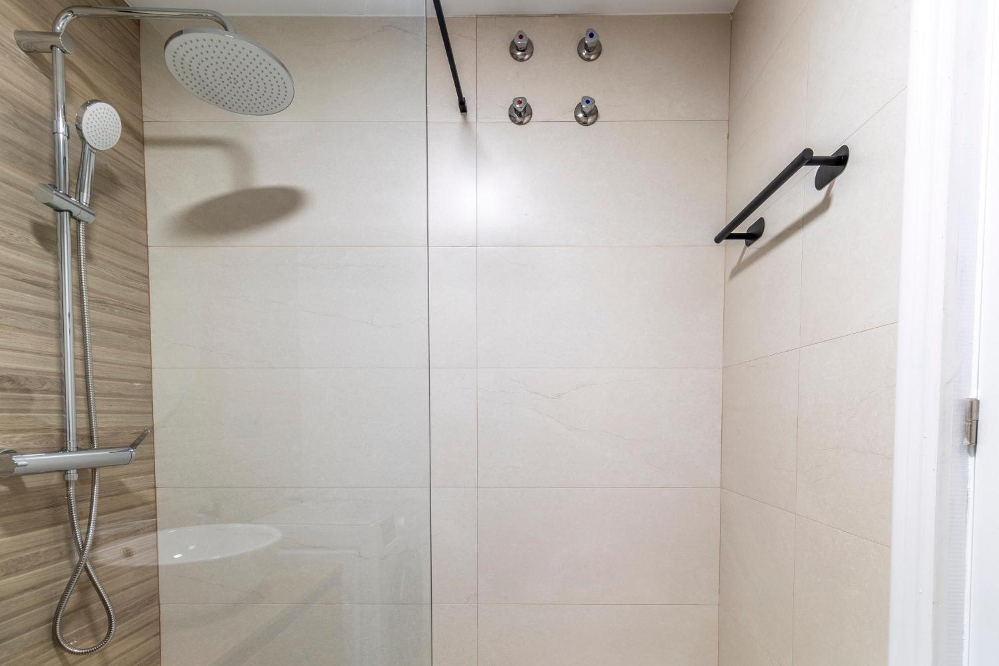Rentitspain Moderno Apartamento Calaverde Frente Al Mar Salobreña Екстериор снимка